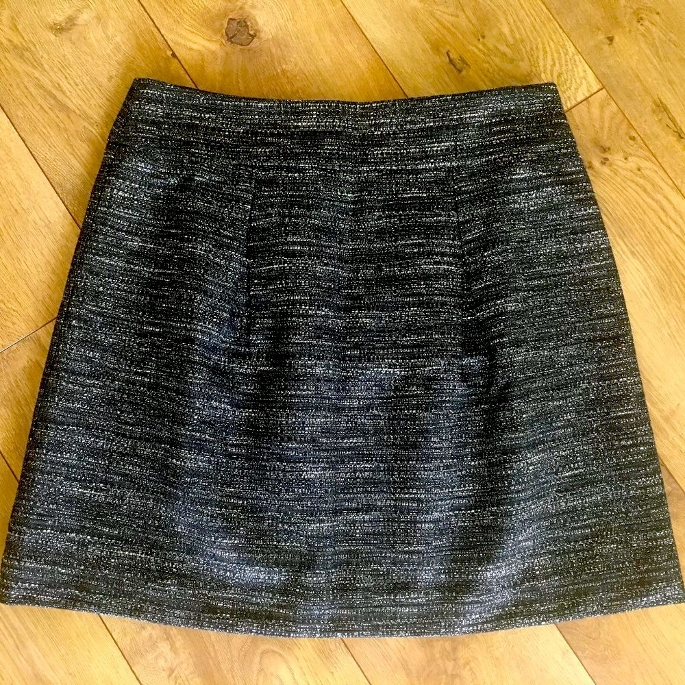 LOFT Outlet NWT black & silver a-line skirt Size 6